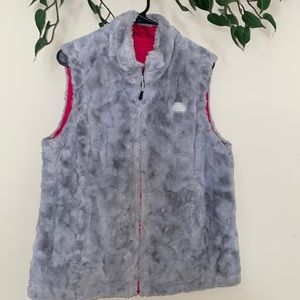 Hot pink / fuzzy grey reversible northface vest
